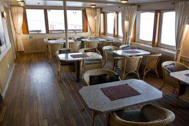 Hurtigruten Cruise Lines MS Nordstjernen Interior Lounge 4.jpg